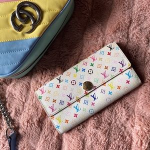 Louis Vuitton 🌈 Multicolor Monogram Sarah Wallet